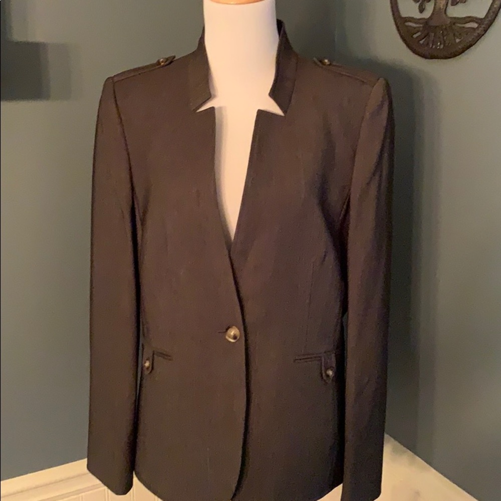 Tahari Solid Single Button Pant Suit Olive Green - Picture 4 of 16